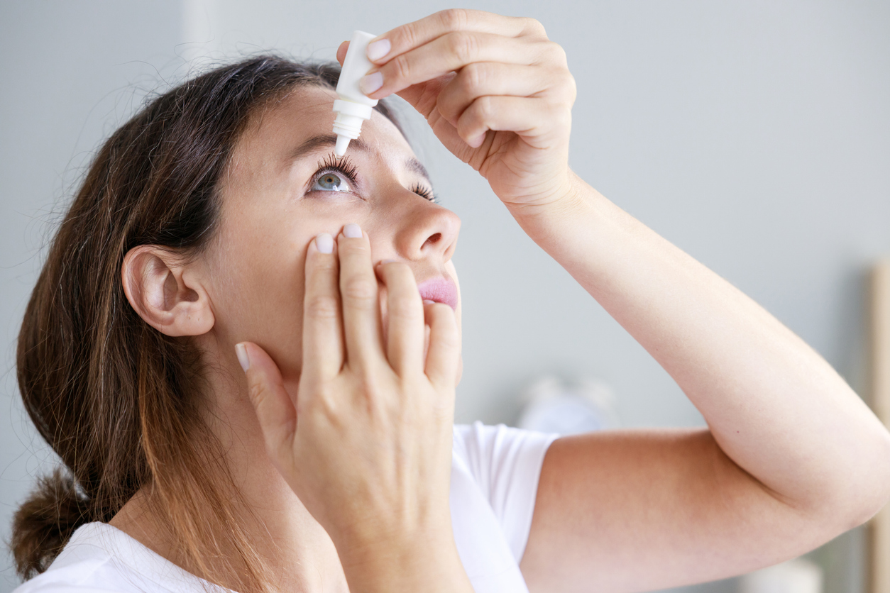CAN YOU WEAR CONTACT LENSES WITH DRY EYES? – CONTACT LENSES CALGARY