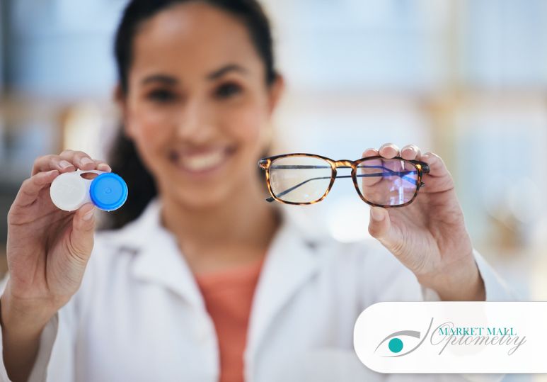 Contact Lenses vs Glasses: Which Option Is Best for Your Lifestyle Today?